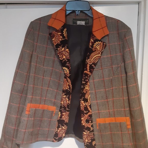 Jacket - Picture 3 of 4